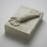 Des méridiens nouveaux qui chatouillent les paumes II, porcelaine, glaçure, 37 x 28 x 14 cm (photo: Kohler Co., photographe: Rich Maciejewski)